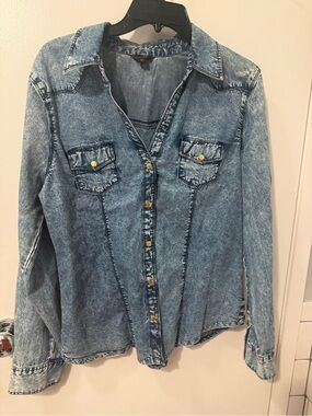 G by Guess Women's Acid Wash Denim Button-Down Shirt in Light Blue